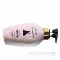 Groothandel Pet Pink Pink Plastic Luxe Lotionpompfles Plastic vormige shampoo fles en conditionerverpakking